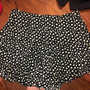 ZARA daisy skort